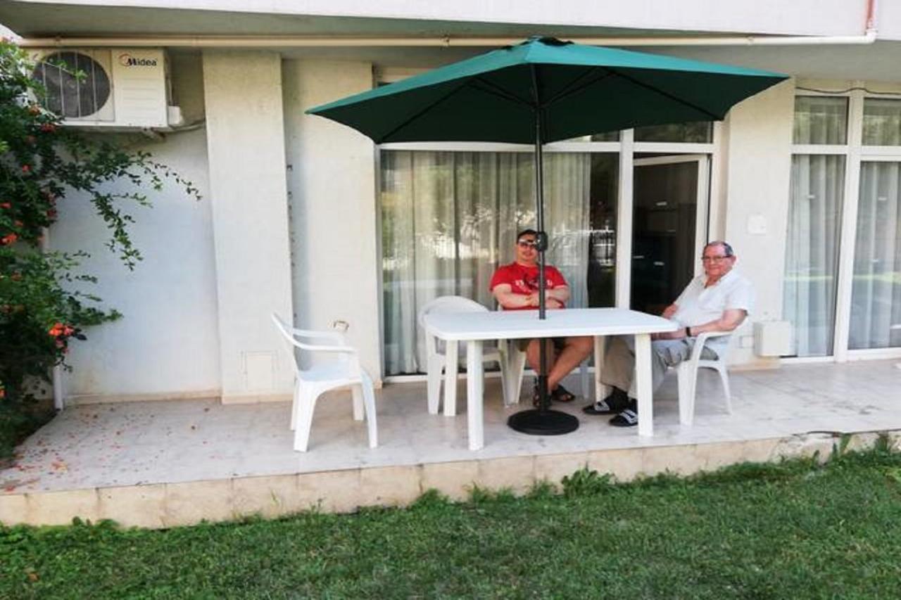 Yves 2 Bed Apart At Sun Village Sunny Beach Not Far Away From The Sea ภายนอก รูปภาพ