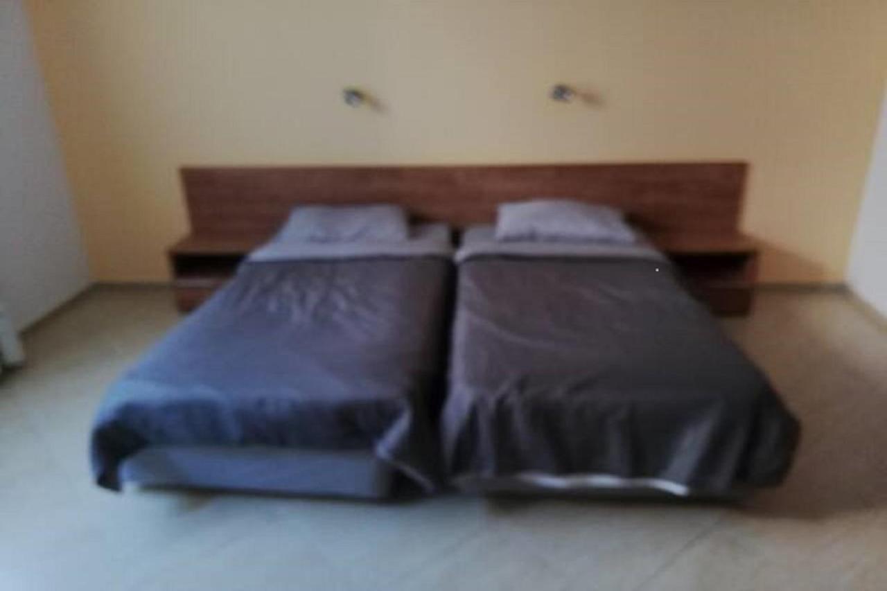 Yves 2 Bed Apart At Sun Village Sunny Beach Not Far Away From The Sea ภายนอก รูปภาพ