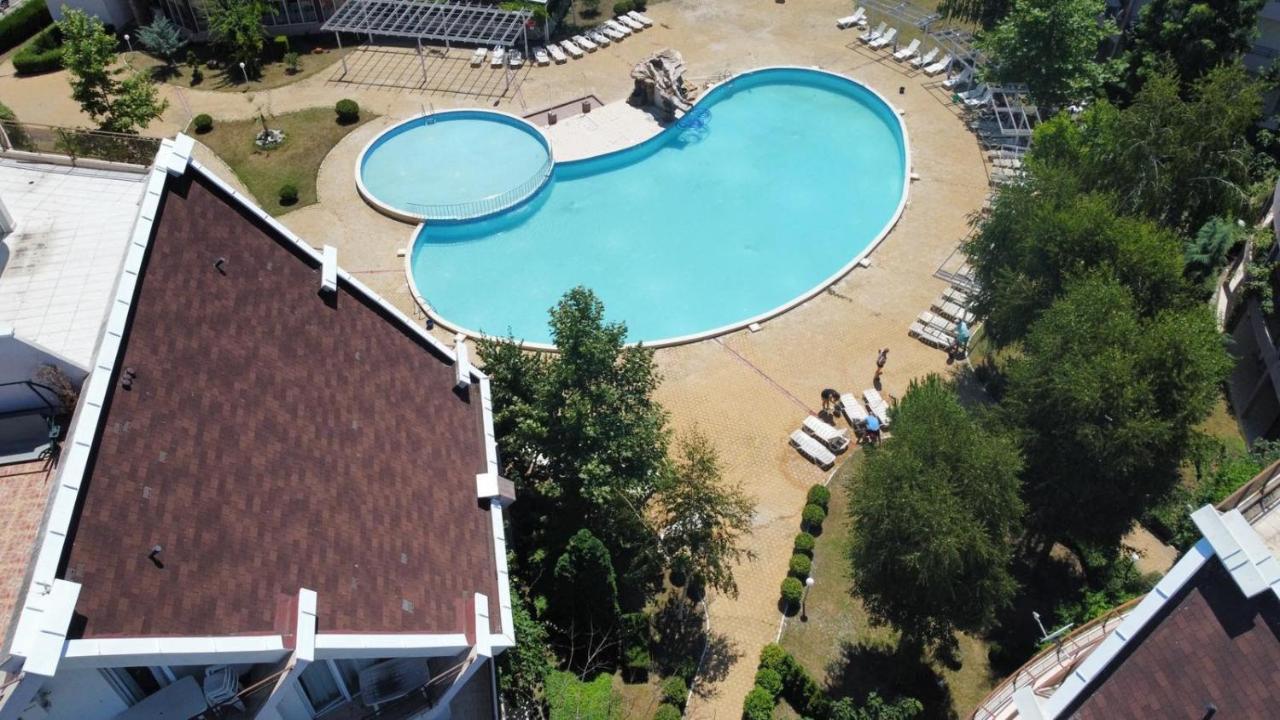 Yves 2 Bed Apart At Sun Village Sunny Beach Not Far Away From The Sea ภายนอก รูปภาพ